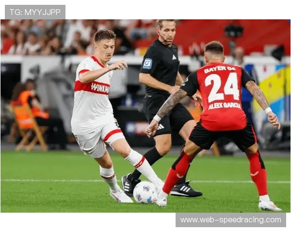 德甲第21轮战火持续燃烧,争冠欧战保级悬念留待后续比赛揭晓 德甲第21轮战火持续燃烧,争冠欧战保级悬念留待后续比赛揭晓