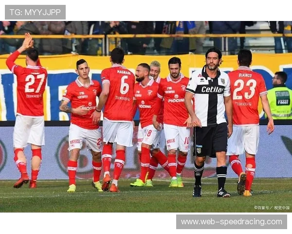 皇马欧冠失利后联赛泄愤,主场对阵巴列卡诺战意复仇成焦点 皇马欧冠失利后联赛泄愤,主场对阵巴列卡诺战意复仇成焦点